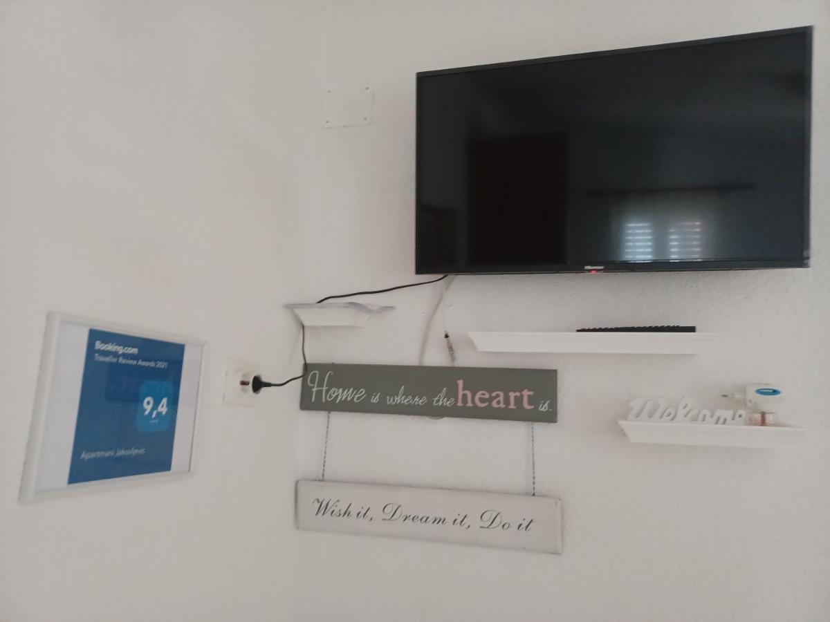 Apartmani Jakovljevic Murter Ngoại thất bức ảnh